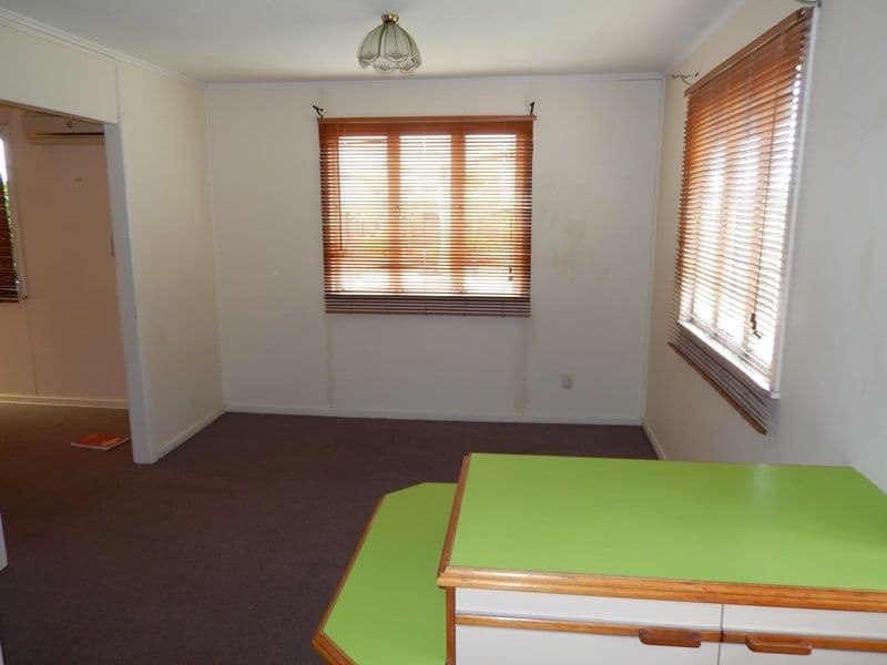 8 Raceview Street, RACEVIEW QLD 4305, Raceview - Thumbnail 7