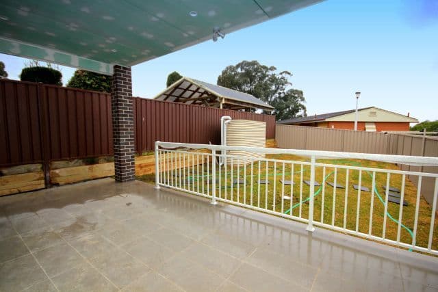 13 Simmat Avenue, CONDELL PARK NSW 2200, Condell Park - Thumbnail 3