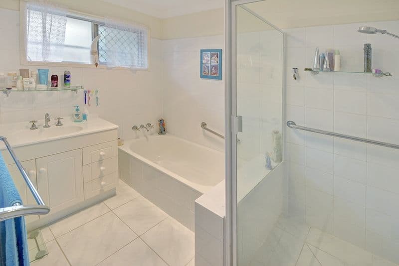 Unit 3 'Edith Court' 6 Burwah Terrace, CALOUNDRA QLD 4551, Caloundra - Thumbnail 6
