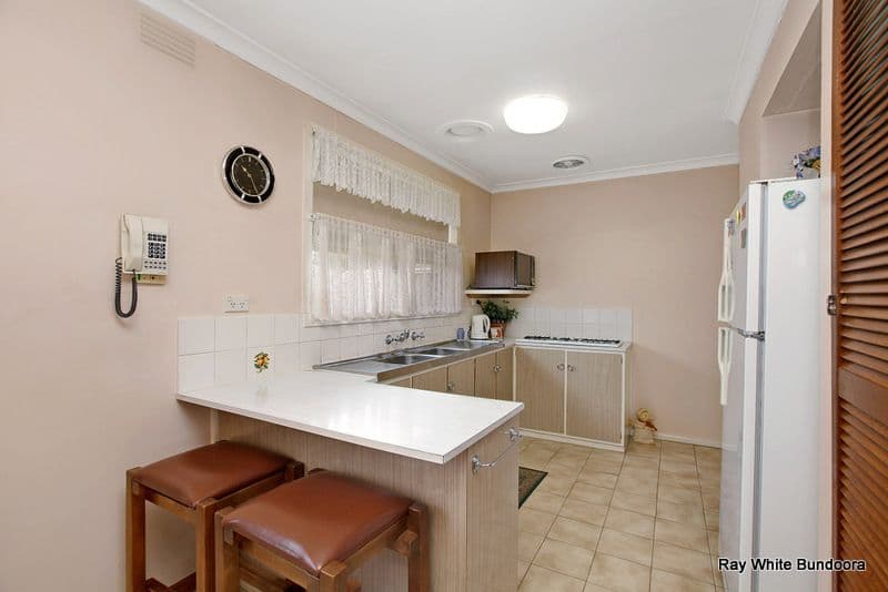 5 Cambridge Way, BUNDOORA VIC 3083, Bundoora - Thumbnail 4