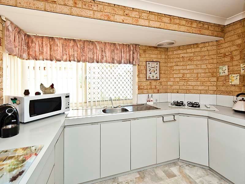 18A Birkdale Court, COOLOONGUP WA 6168, Cooloongup - Thumbnail 3