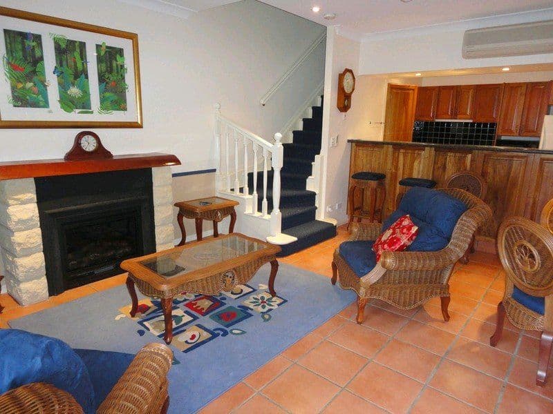 18 Palm Street, TINAROO QLD 4872, Tinaroo - Image 1