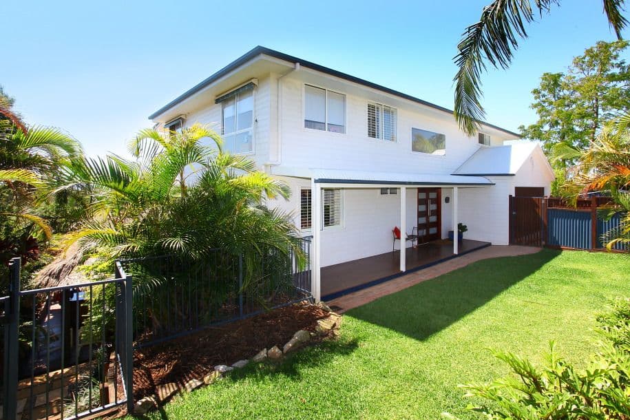 135 KP McGrath Drive, ELANORA QLD 4221, Elanora - Thumbnail 3