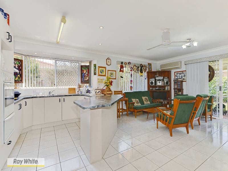 8 Greygum Court, ROTHWELL QLD 4022, Rothwell - Thumbnail 3