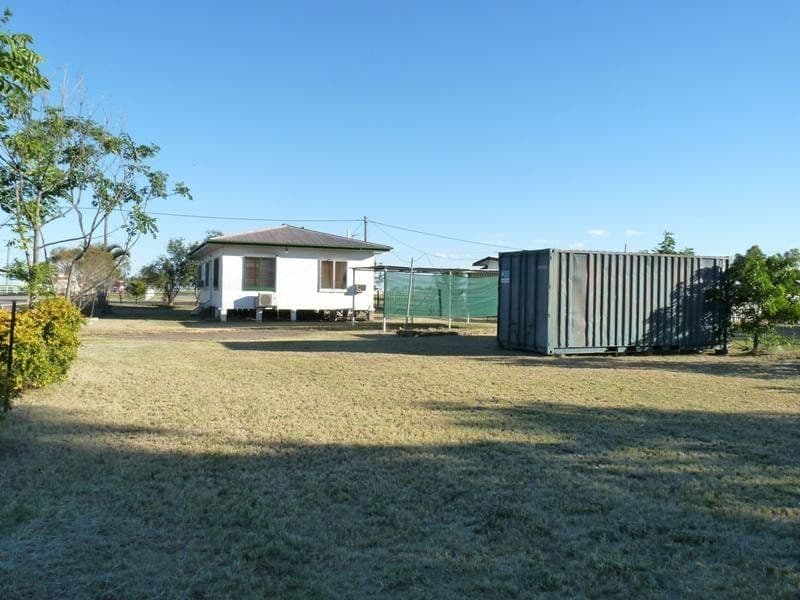 73 Goldring Street, JULIA CREEK QLD 4823, Julia Creek - Thumbnail 8