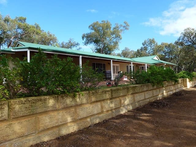 9 Angus Way, LOWER CHITTERING WA 6084, Lower Chittering - Thumbnail 2