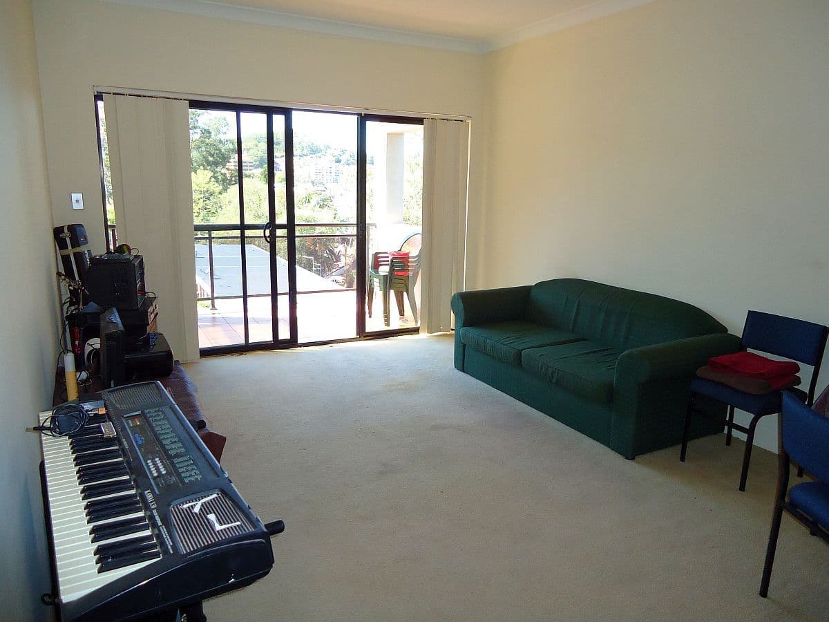 61 Donnison Street West, GOSFORD NSW 2250, Gosford - Thumbnail 2