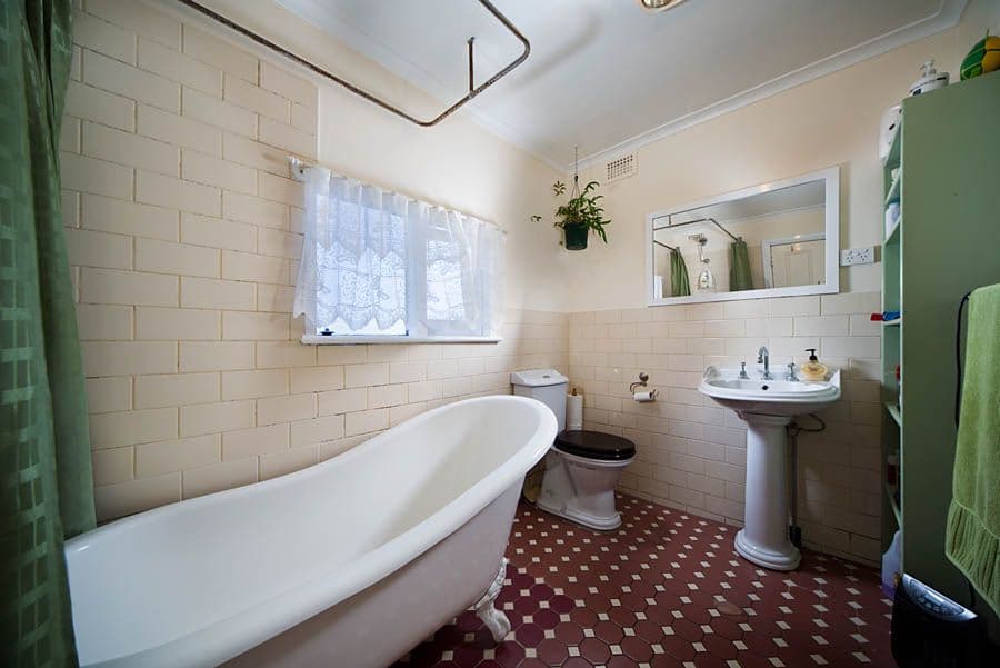 11 Hat Hill Road, BLACKHEATH NSW 2785, Blackheath - Thumbnail 6