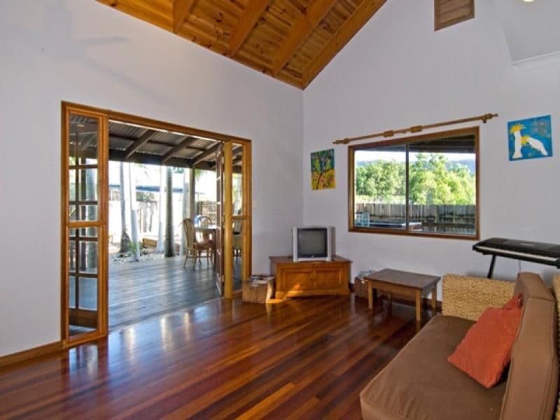 2 RIBBON Avenue, PORT DOUGLAS QLD 4877, Port Douglas - Thumbnail 5