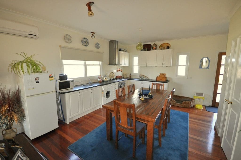 106 Dalys Road, ROKEWOOD VIC 3330, Rokewood - Thumbnail 4