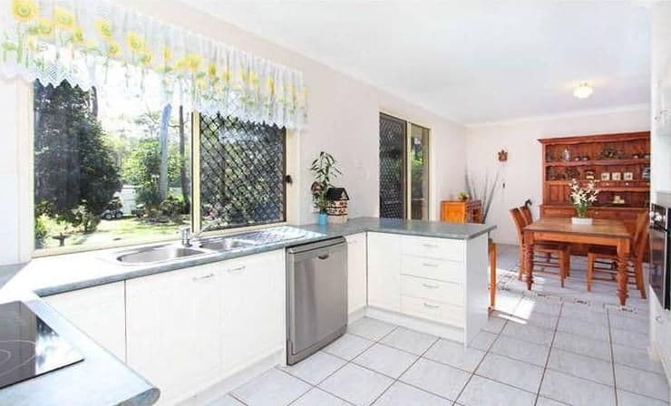 49 Sugars Road, BELLBOWRIE QLD 4070, Bellbowrie - Thumbnail 4