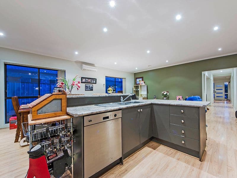 29 Hollows Circuit, TARNEIT VIC 3029, Tarneit - Thumbnail 8