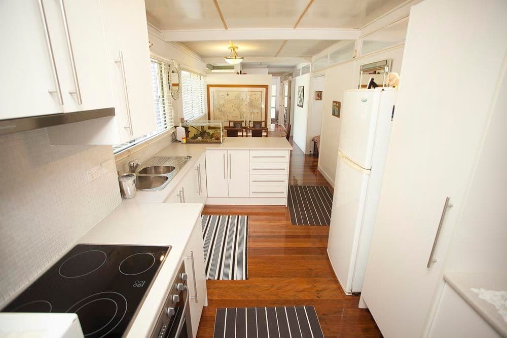 10 Cooinda Street, THE GAP QLD 4061, The Gap - Thumbnail 4