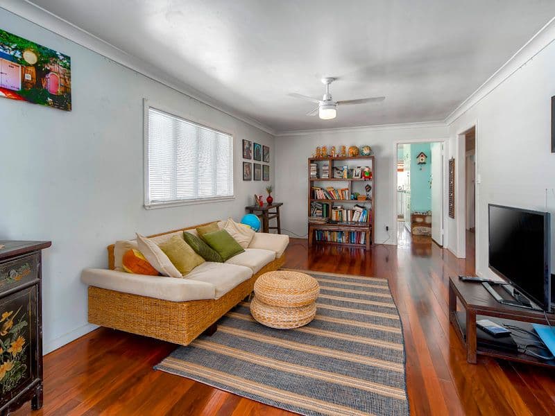 44 McIlwraith Avenue, NORMAN PARK QLD 4170, Norman Park - Thumbnail 2