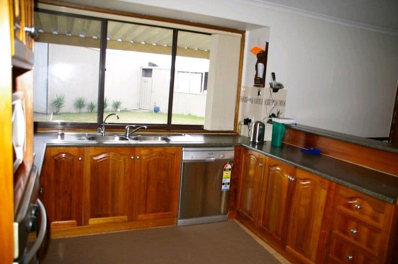 6 Seventh Street, Renmark SA 5341, Renmark North - Thumbnail 3