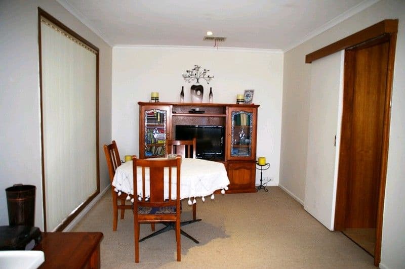 6 Seventh Street, Renmark SA 5341, Renmark North - Thumbnail 4