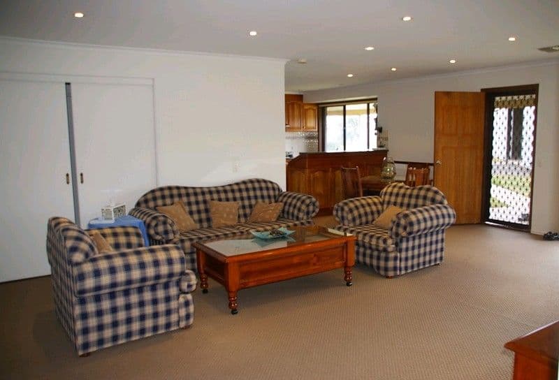6 Seventh Street, Renmark SA 5341, Renmark North - Thumbnail 6