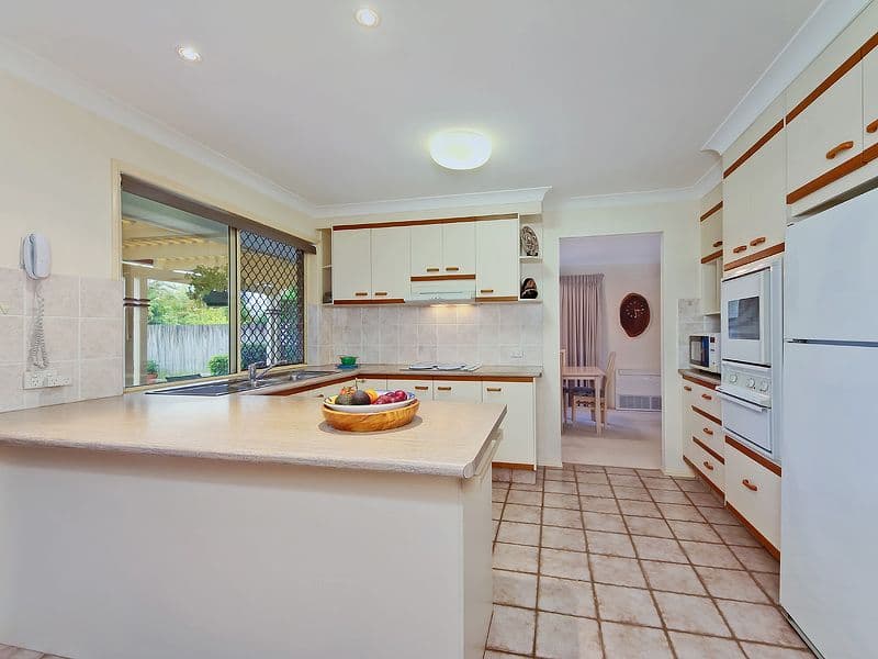 8 Outrigger Drive, ROBINA QLD 4226, Robina - Thumbnail 2