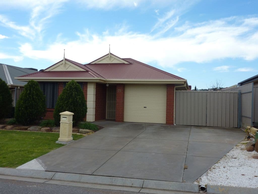 21 Axminister Crescent, CRAIGMORE SA 5114, Craigmore - Thumbnail 2