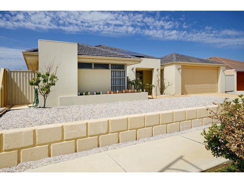 39 Huntly Avenue, BUTLER WA 6036, Butler - Thumbnail 2