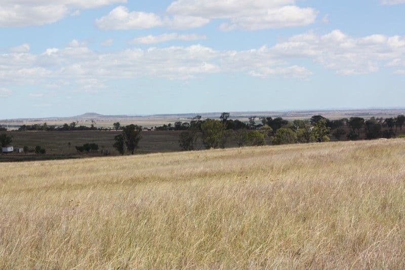 74 Stricklands Road, GREENMOUNT QLD 4359, Greenmount - Thumbnail 2