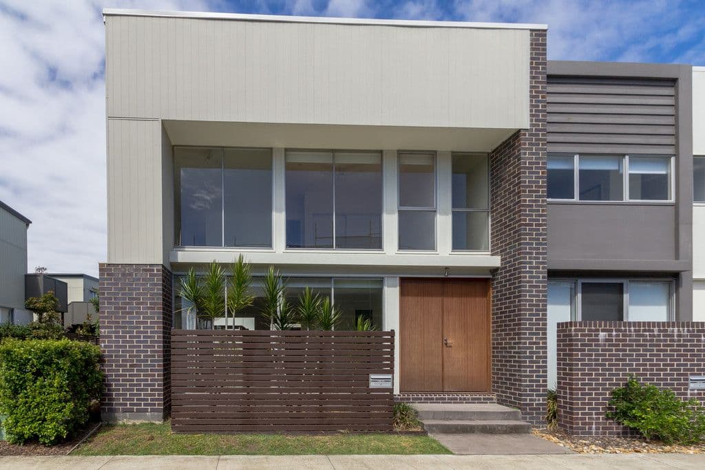 13 Emily Way, VARSITY LAKES QLD 4227, Varsity Lakes - Image 1