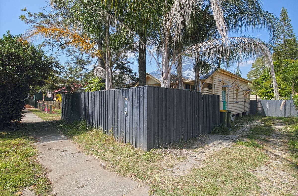 27 Robinson Road, NUNDAH QLD 4012, Nundah - Thumbnail 2
