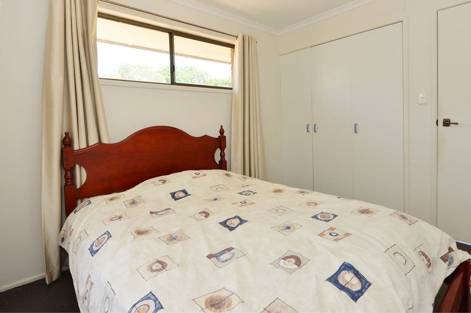 2 Herzer Court, KEARNEYS SPRING QLD 4350, Kearneys Spring - Thumbnail 7