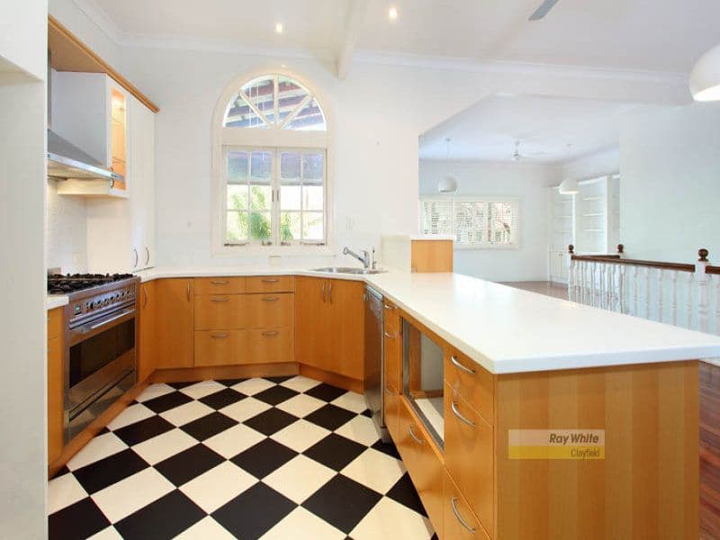 86 Enderley Road, CLAYFIELD QLD 4011, Clayfield - Thumbnail 2