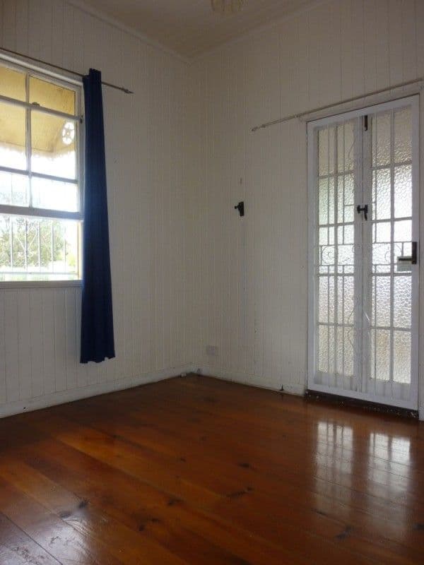 27 Robinson Road, NUNDAH QLD 4012, Nundah - Thumbnail 5
