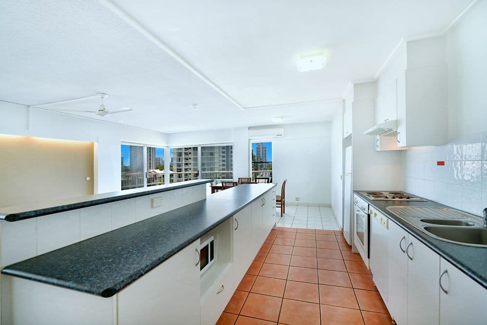 17 'Bahia' 154 The Esplanade, SURFERS PARADISE QLD 4217, Surfers Paradise - Thumbnail 5