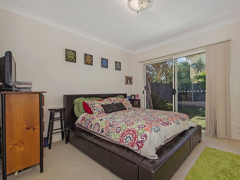 18 Louise Street, SOUTHPORT QLD 4215, Southport - Thumbnail 8
