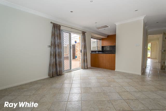 29 Bossley Road, BOSSLEY PARK NSW 2176, Bossley Park - Thumbnail 5