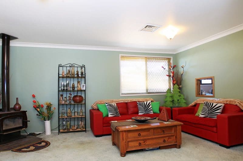 6 Benney Close, WEST NOWRA NSW 2541, West Nowra - Thumbnail 4