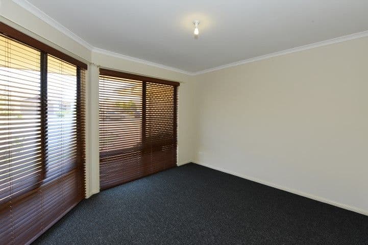1 Jacaranda Court, WESTBROOK QLD 4350, Westbrook - Thumbnail 7