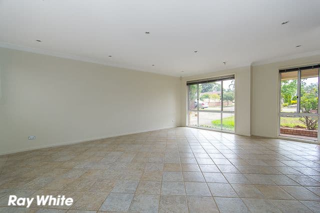 29 Bossley Road, BOSSLEY PARK NSW 2176, Bossley Park - Thumbnail 3