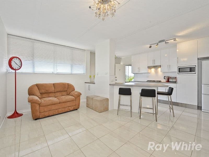 39 Le Geyt Street, WINDSOR QLD 4030, Windsor - Thumbnail 3
