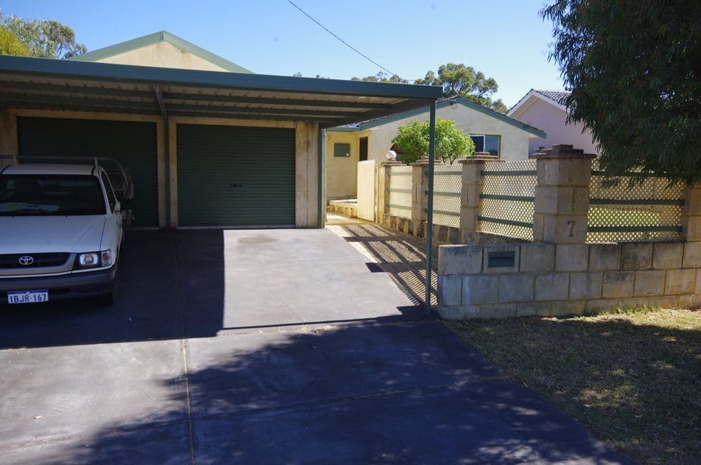 7 Denston Way, GIRRAWHEEN WA 6064, Girrawheen - Image 1