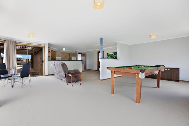 82 Grand Boulevard, SEAFORD RISE SA 5169, Seaford Rise - Thumbnail 2