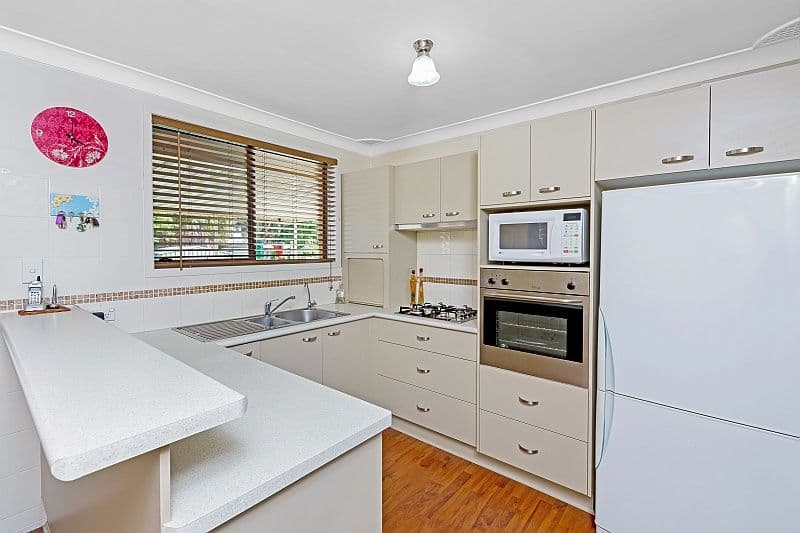 24 Buckingham Road, BERKELEY VALE NSW 2261, Berkeley Vale - Thumbnail 3