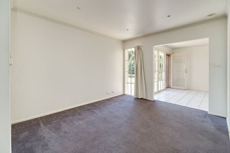 2 Dendaryl Drive, BUNDOORA VIC 3083, Bundoora - Thumbnail 2