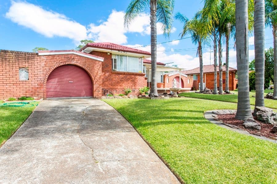 15 Loxwood Avenue, CAMBRIDGE PARK NSW 2747, Cambridge Park - Thumbnail 3