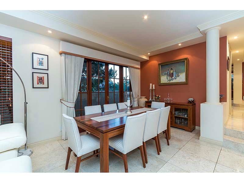 9 Tarcoola Crescent, CHEVRON ISLAND QLD 4217, Chevron Island - Thumbnail 6