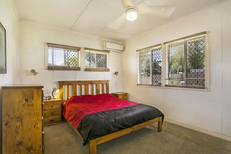 4 Manor Street, OXLEY QLD 4075, Oxley - Thumbnail 7