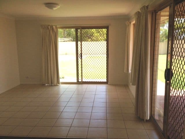 18 Stillwater Avenue, DRUMMOND COVE WA 6532, Drummond Cove - Thumbnail 5