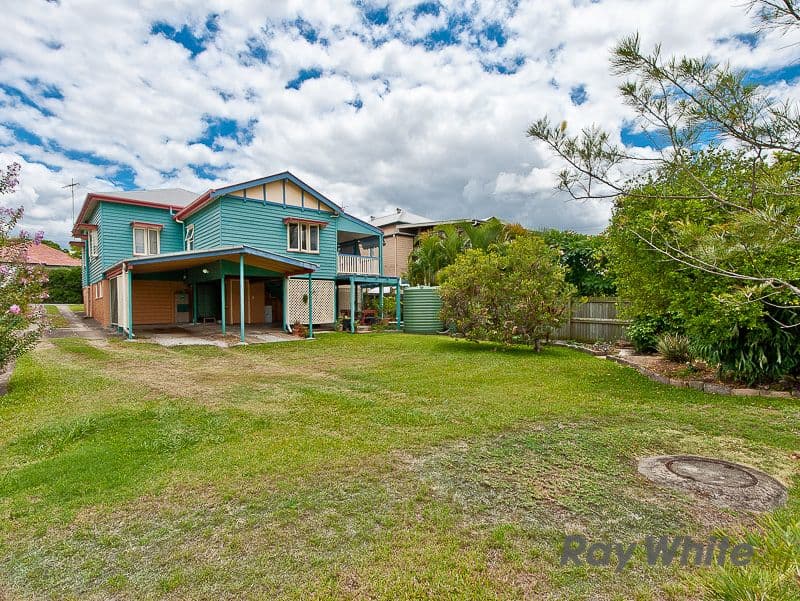 7 Lanham Avenue, GRANGE QLD 4051, Grange - Thumbnail 3