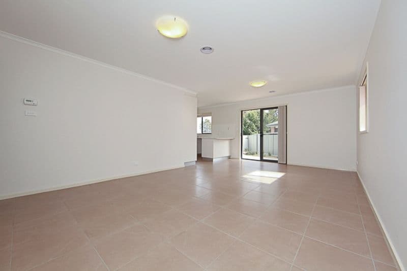 91 Alice Jackson Crescent, GILMORE ACT 2905, Gilmore - Thumbnail 3