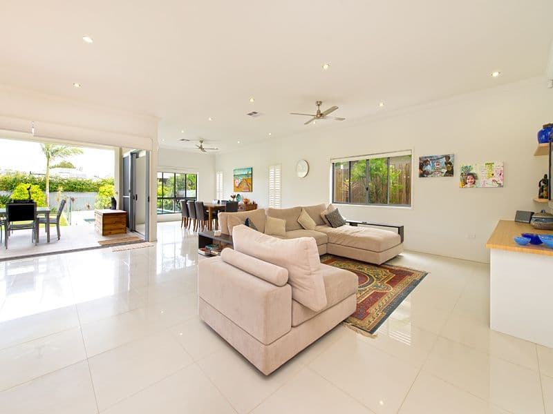 93 Hargreaves Avenue, CHELMER QLD 4068, Chelmer - Thumbnail 4
