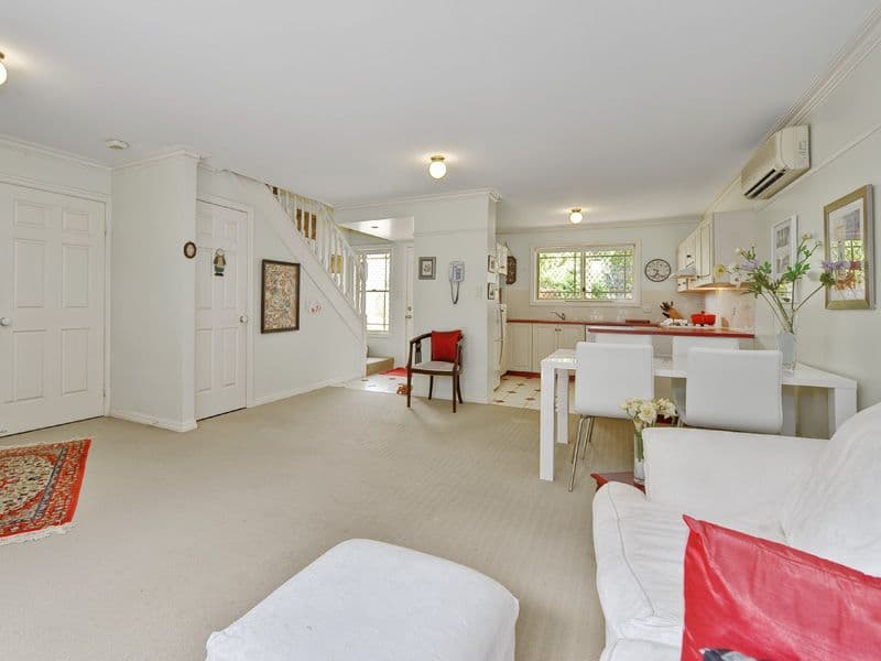 23 Forbes Street, HAWTHORNE QLD 4171, Hawthorne - Thumbnail 4