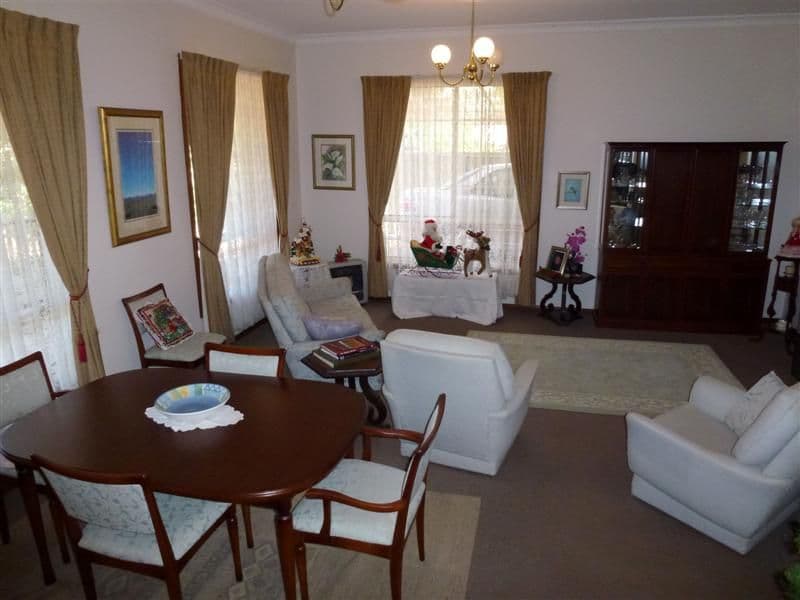 73 Murrayfield Drive, DUBBO NSW 2830, Dubbo - Thumbnail 3